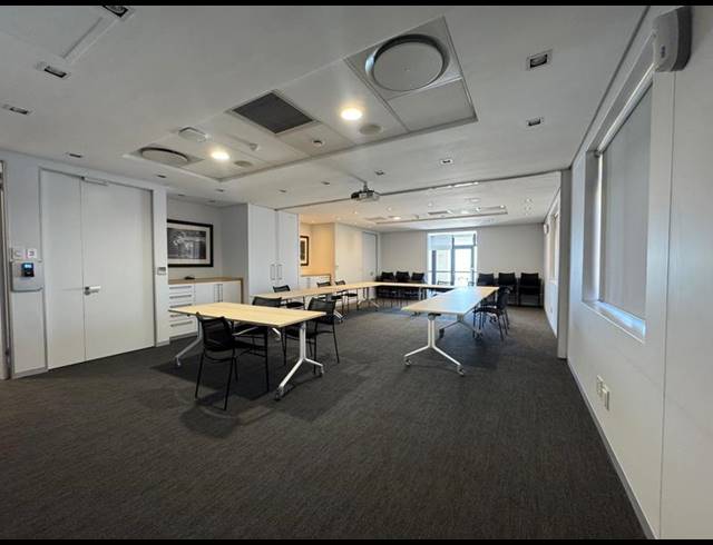 BUSINESS PROPERTY TO RENT IN HUMEWOOD